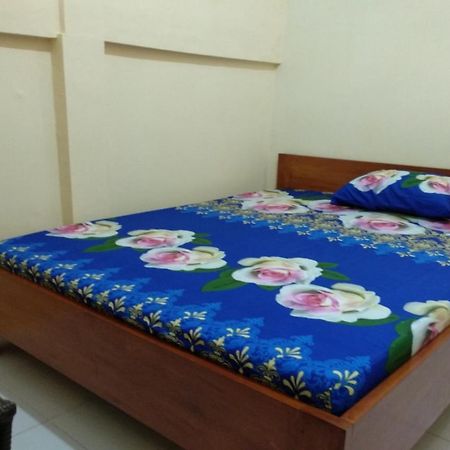 Kelapa Gading Homestay Syariah Redpartner Banyuwangi  Eksteriør billede