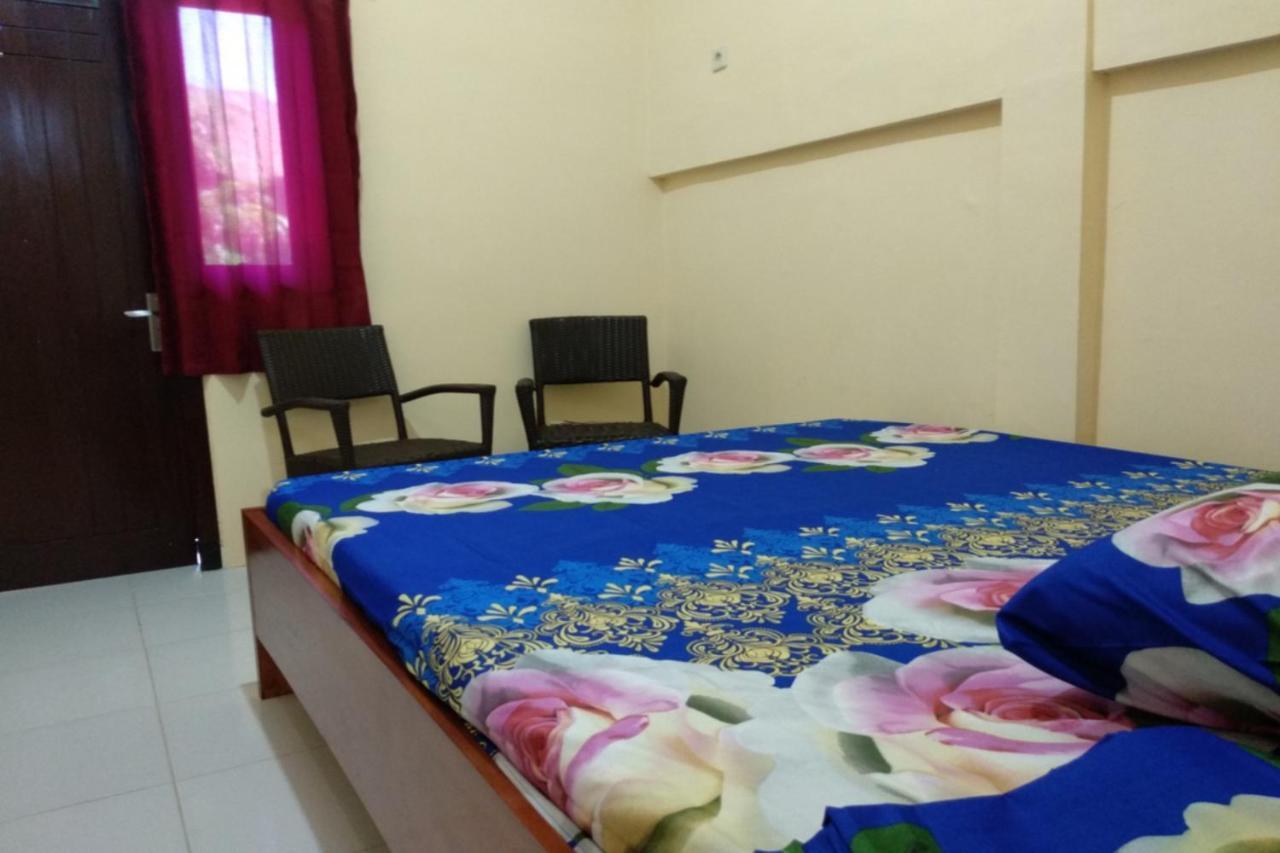 Kelapa Gading Homestay Syariah Redpartner Banyuwangi  Eksteriør billede