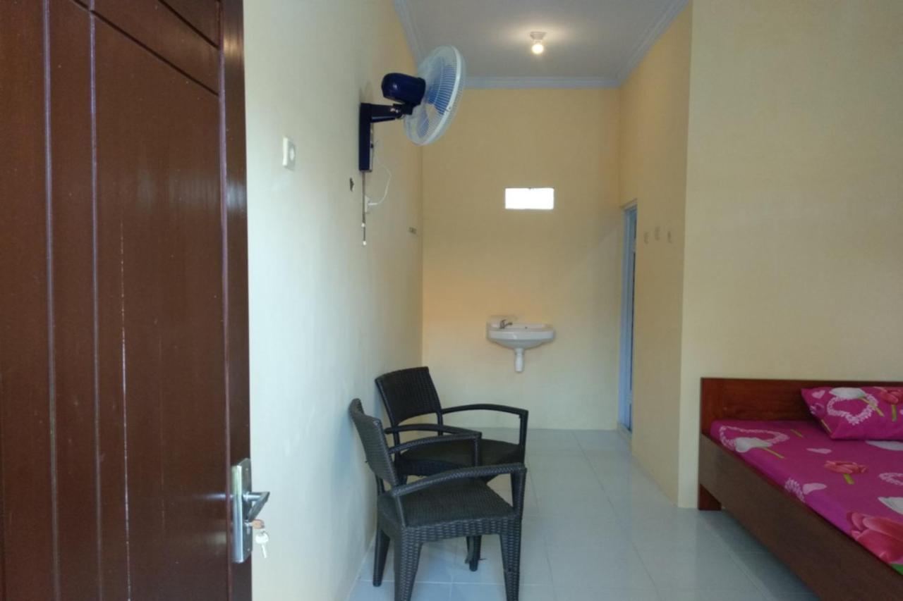 Kelapa Gading Homestay Syariah Redpartner Banyuwangi  Eksteriør billede