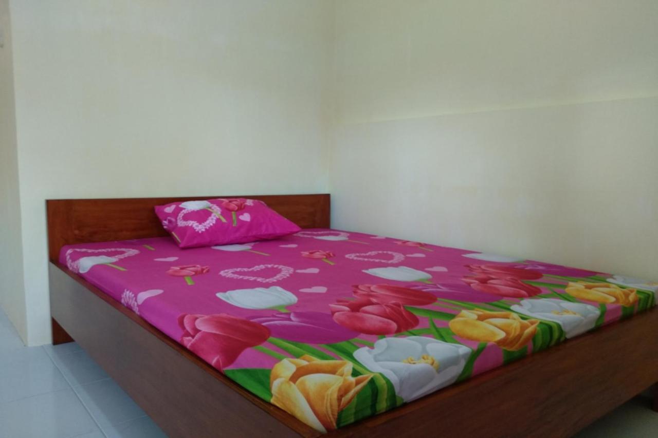 Kelapa Gading Homestay Syariah Redpartner Banyuwangi  Eksteriør billede
